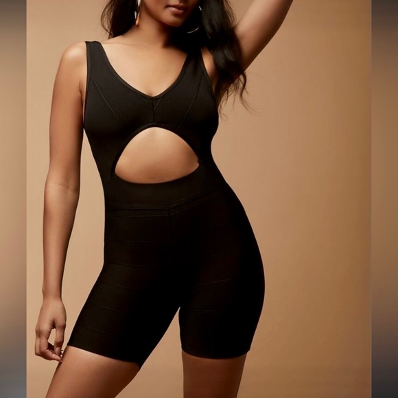 SOLD!!  Herve leger x forever 21 shorts jumpsuit, black bandage - Picture 2 of 6